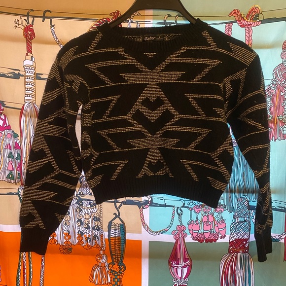 Simply Aster Sweaters - Small black and grey cropped women’s sweater